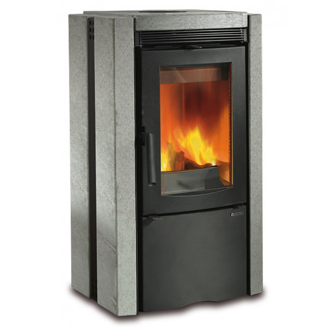 Dřevěná kamna Ester BII z přírodního kamene 9 kW